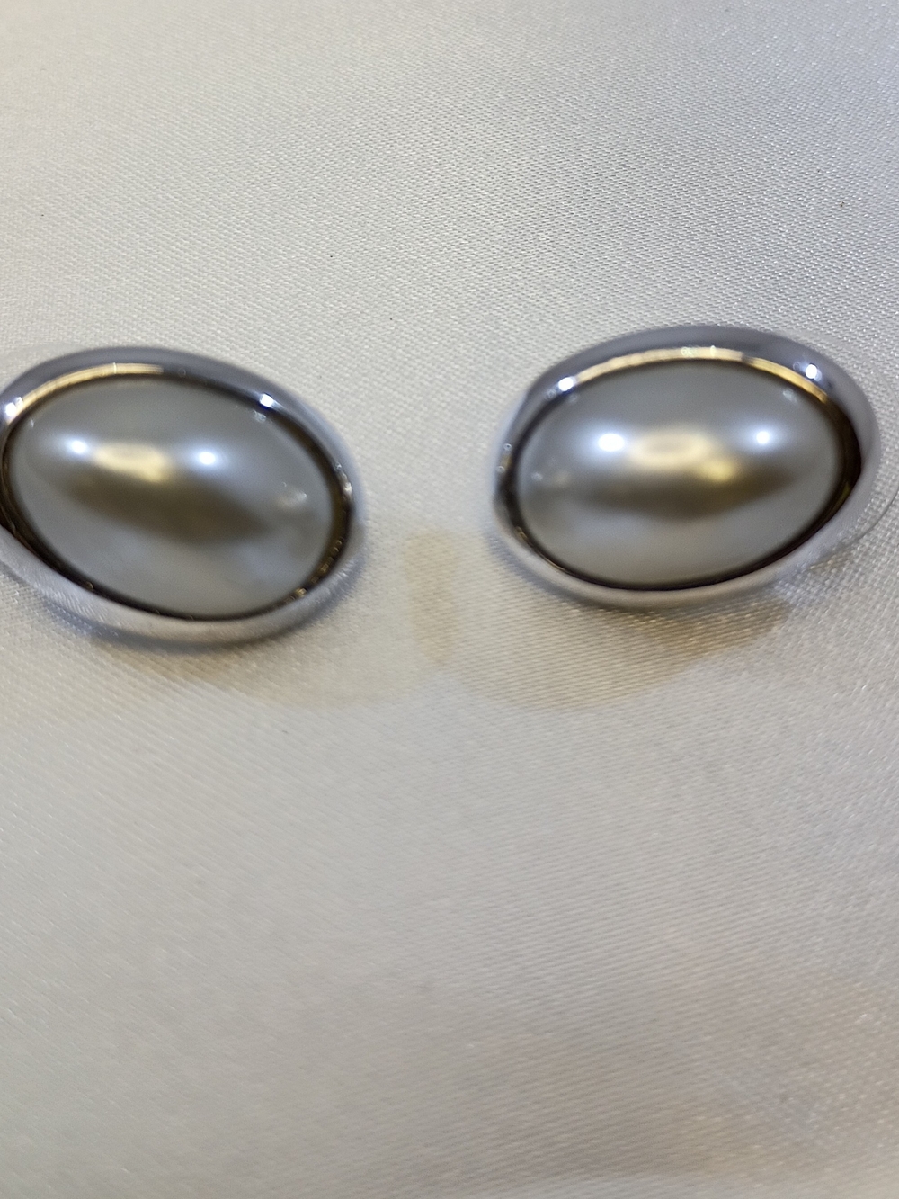 Richelieu Silver-Tone Oval Pearl Stud Earrings - White